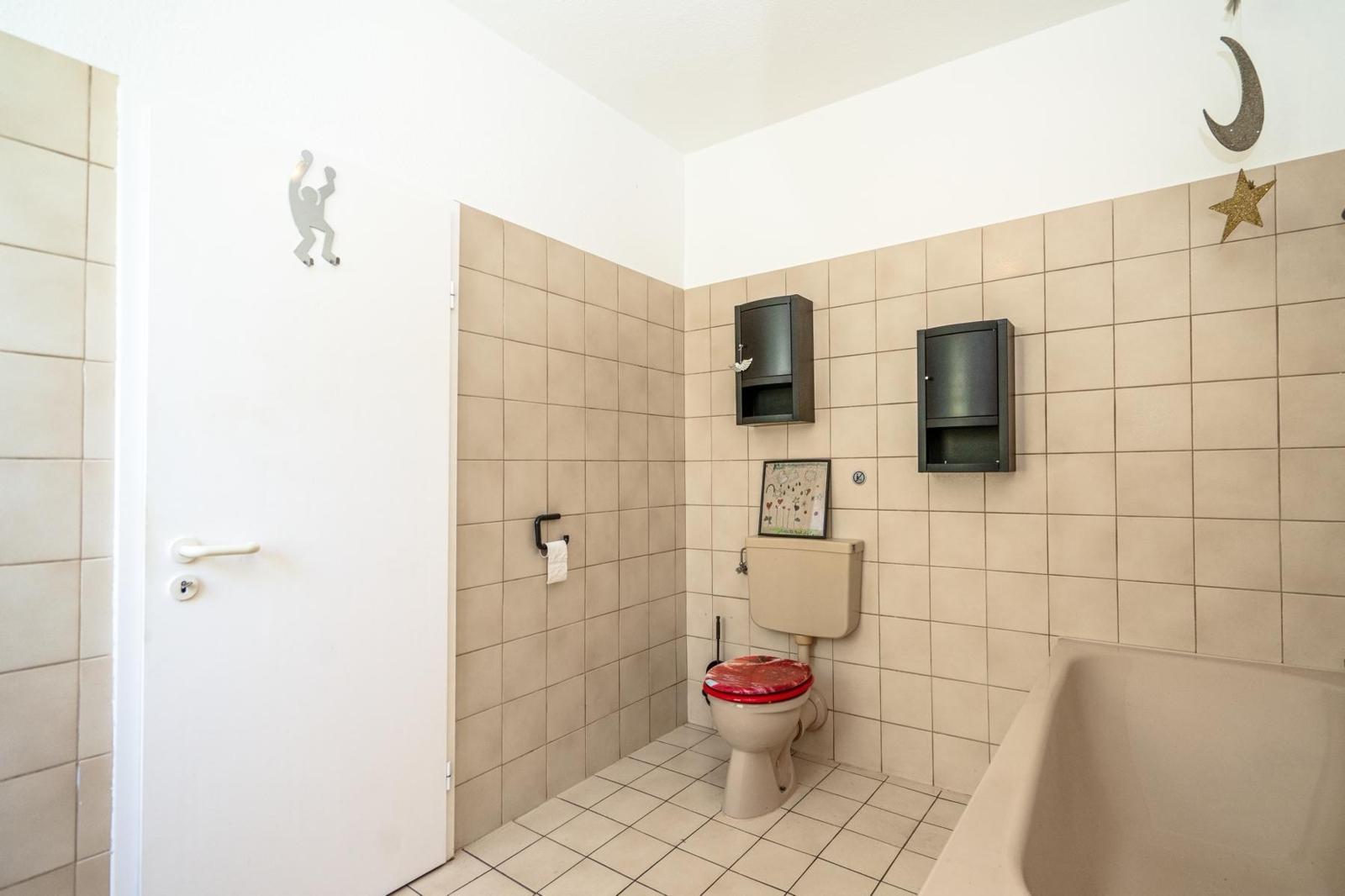 Badezimmer im Erdgeschoss