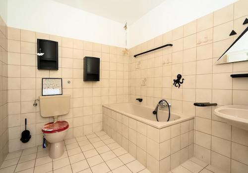 Badezimmer im Erdgeschoss