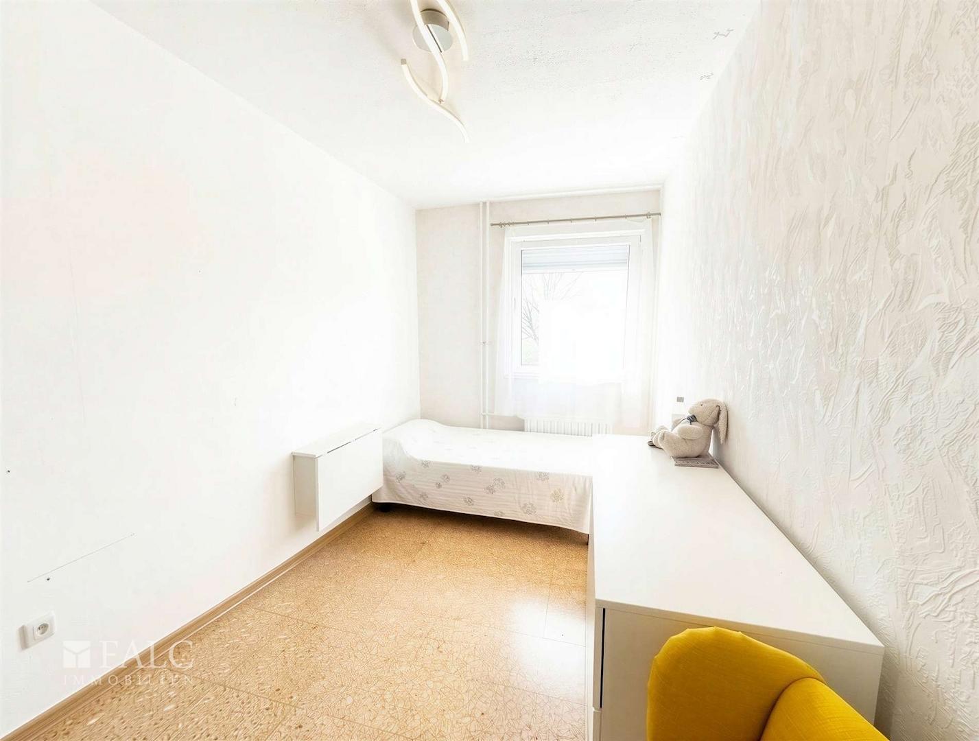 Kinderzimmer Blick 1