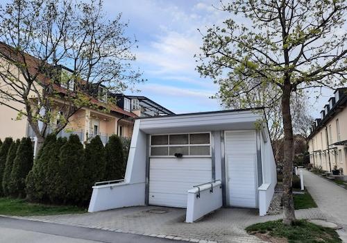 Tiefgarage Einfahrt