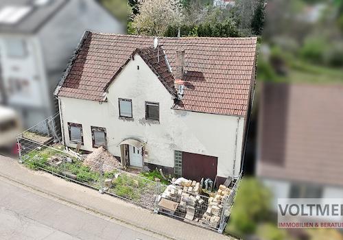 Drohnenansicht Straßenseite