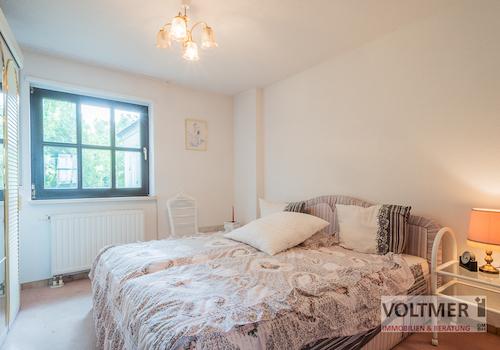 EG li Schlafzimmer
