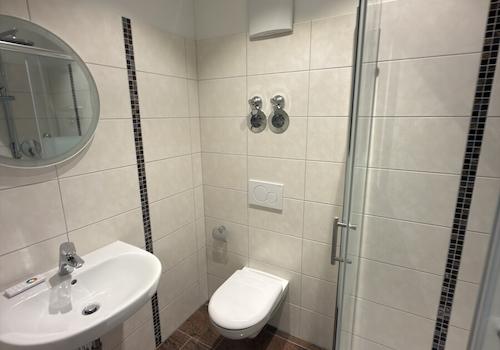eigenes privates Badezimmer