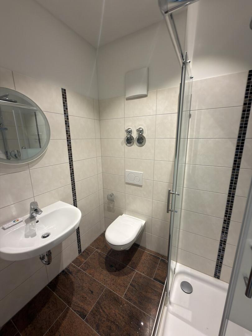 eigenes privates Badezimmer