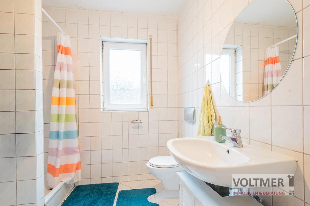 UG links Badezimmer 
