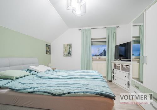 DG links Schlafzimmer 