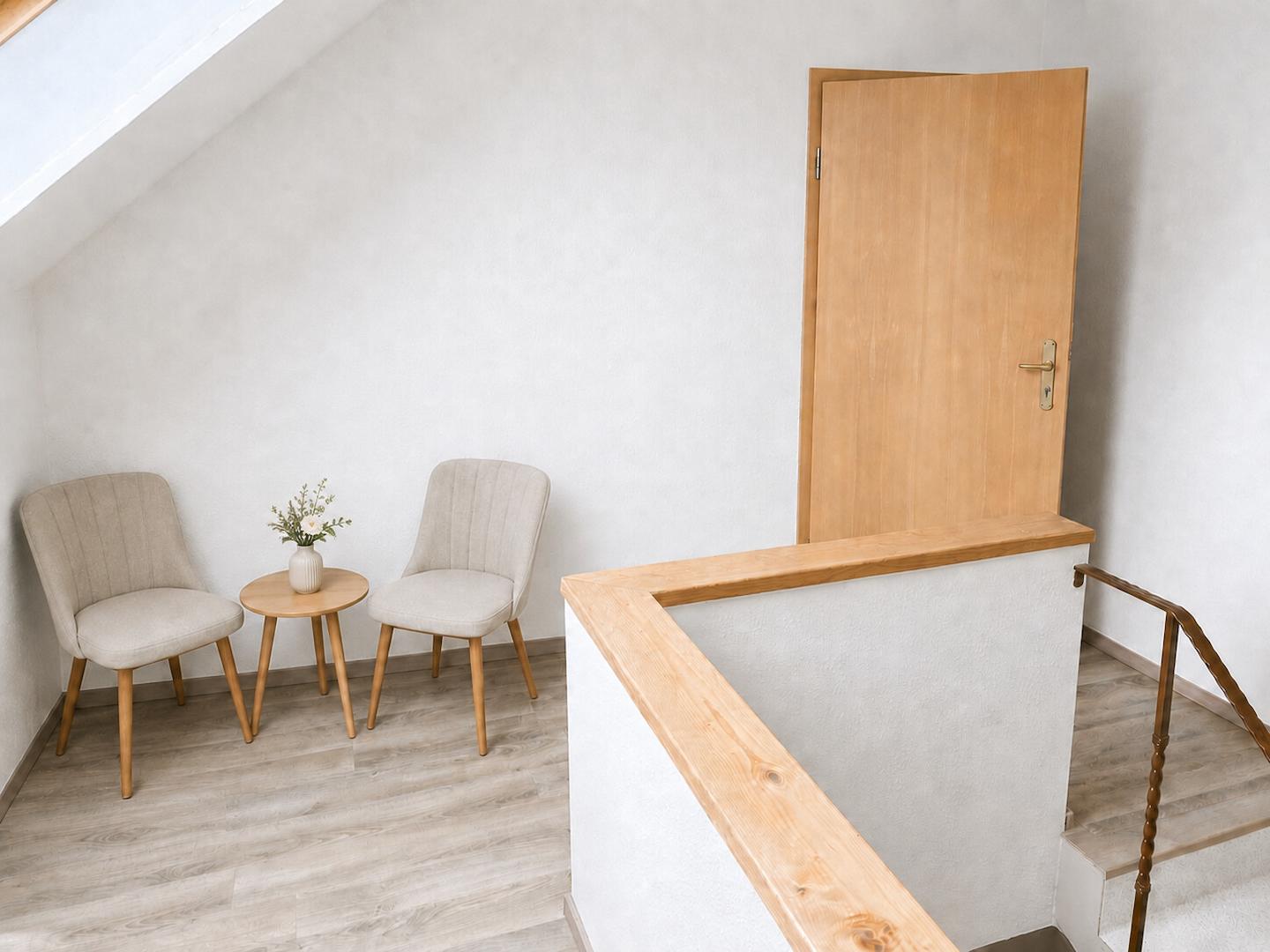 Flur OG Wohnungseingang