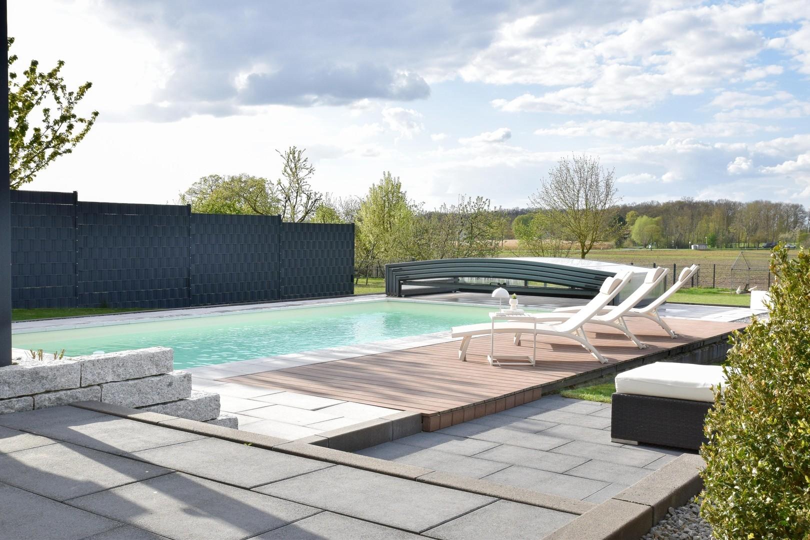 Exklusiver Pool