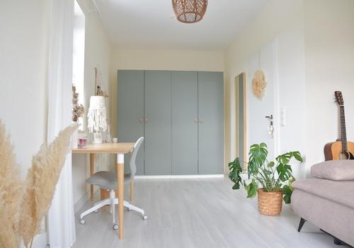 großzügiges Schlafzimmer 2