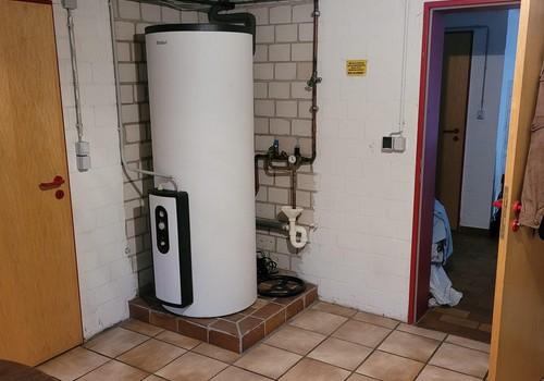 300 l Brauchwasserspeicher
