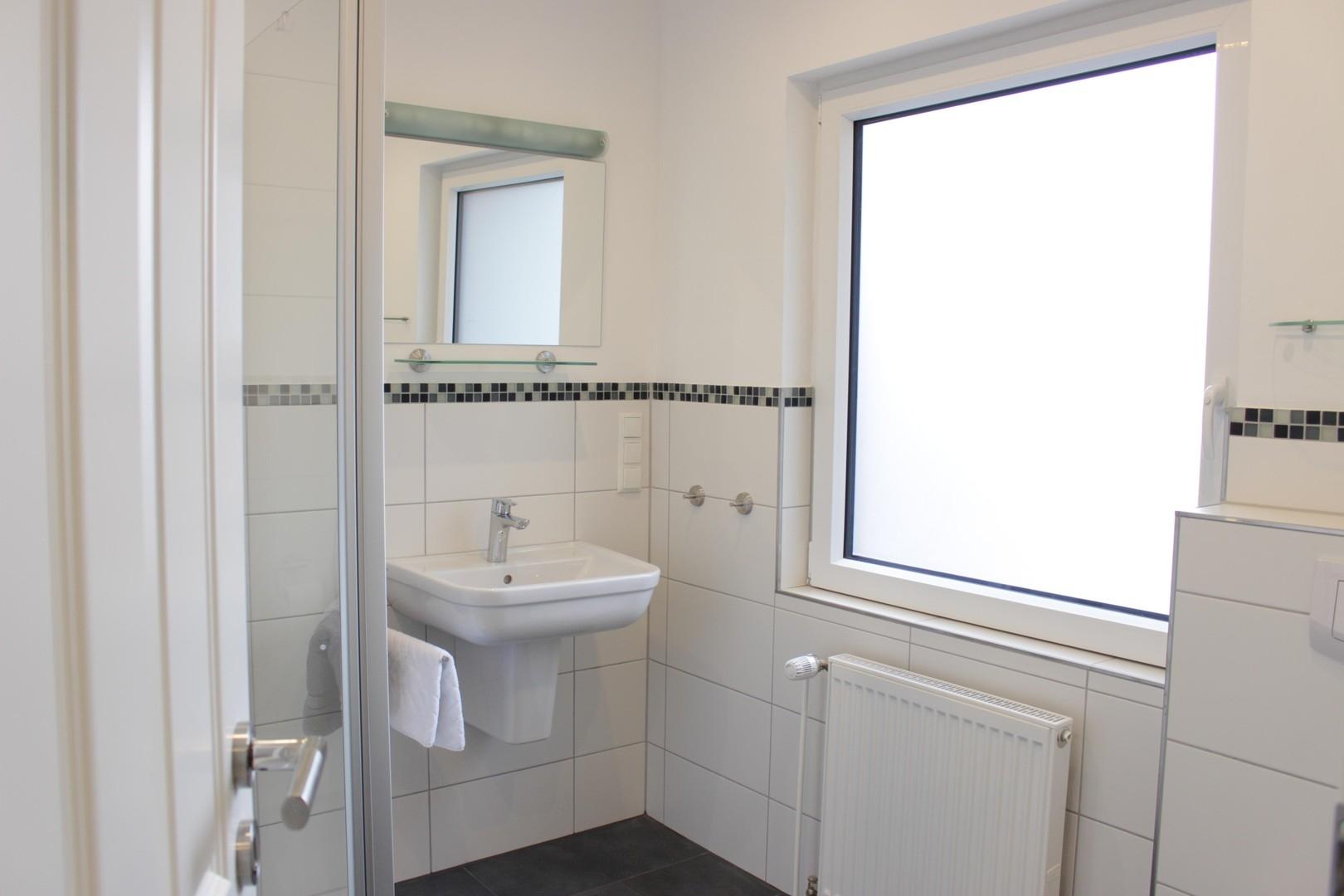 Badezimmer EG Whg re. Haus
