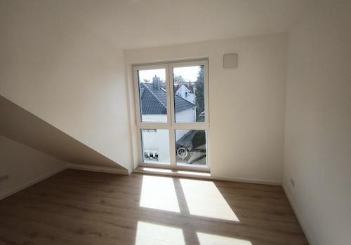 Großzügiges Schlafzimmer