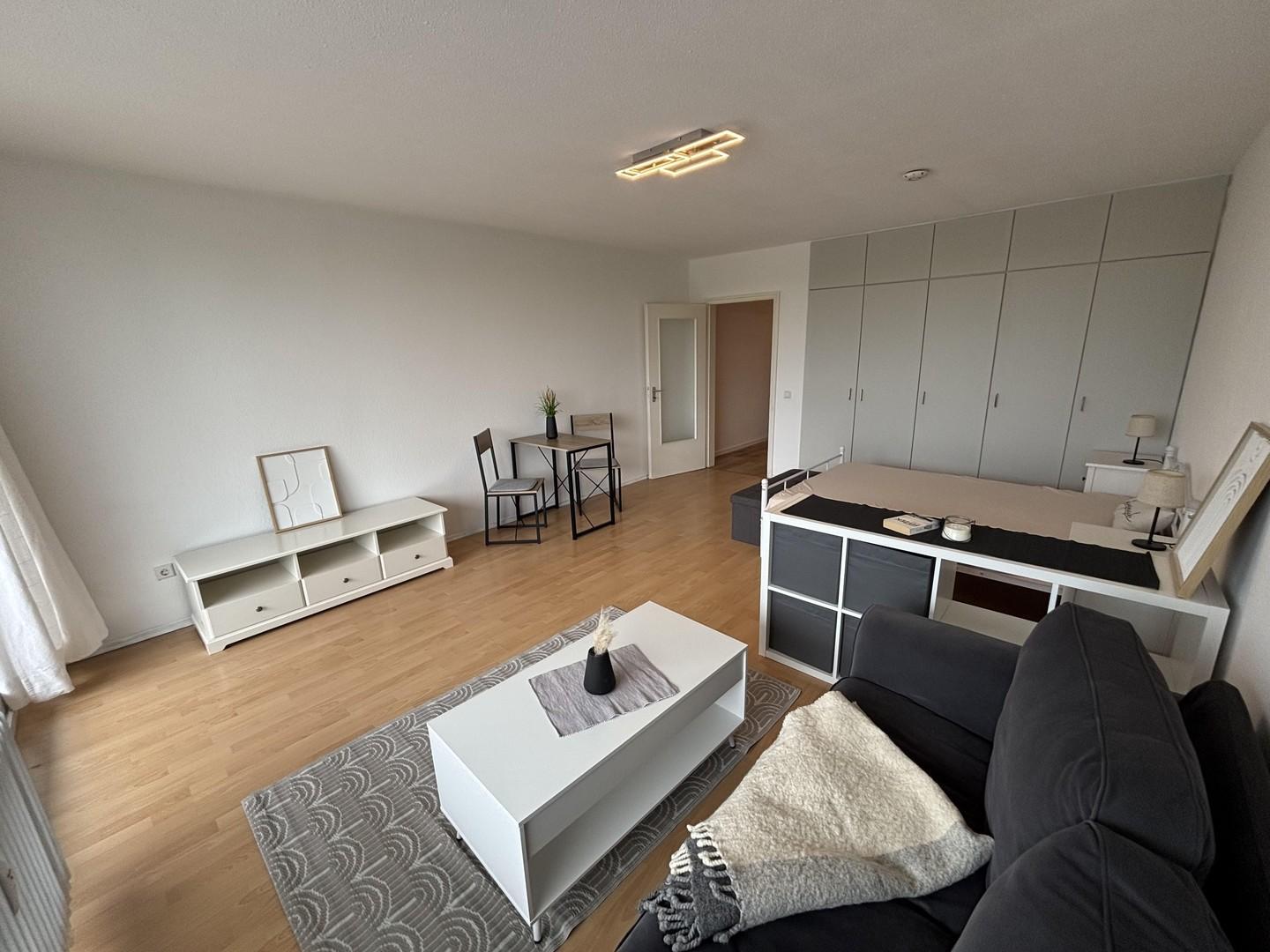 Wohn-/Schlafzimmer
