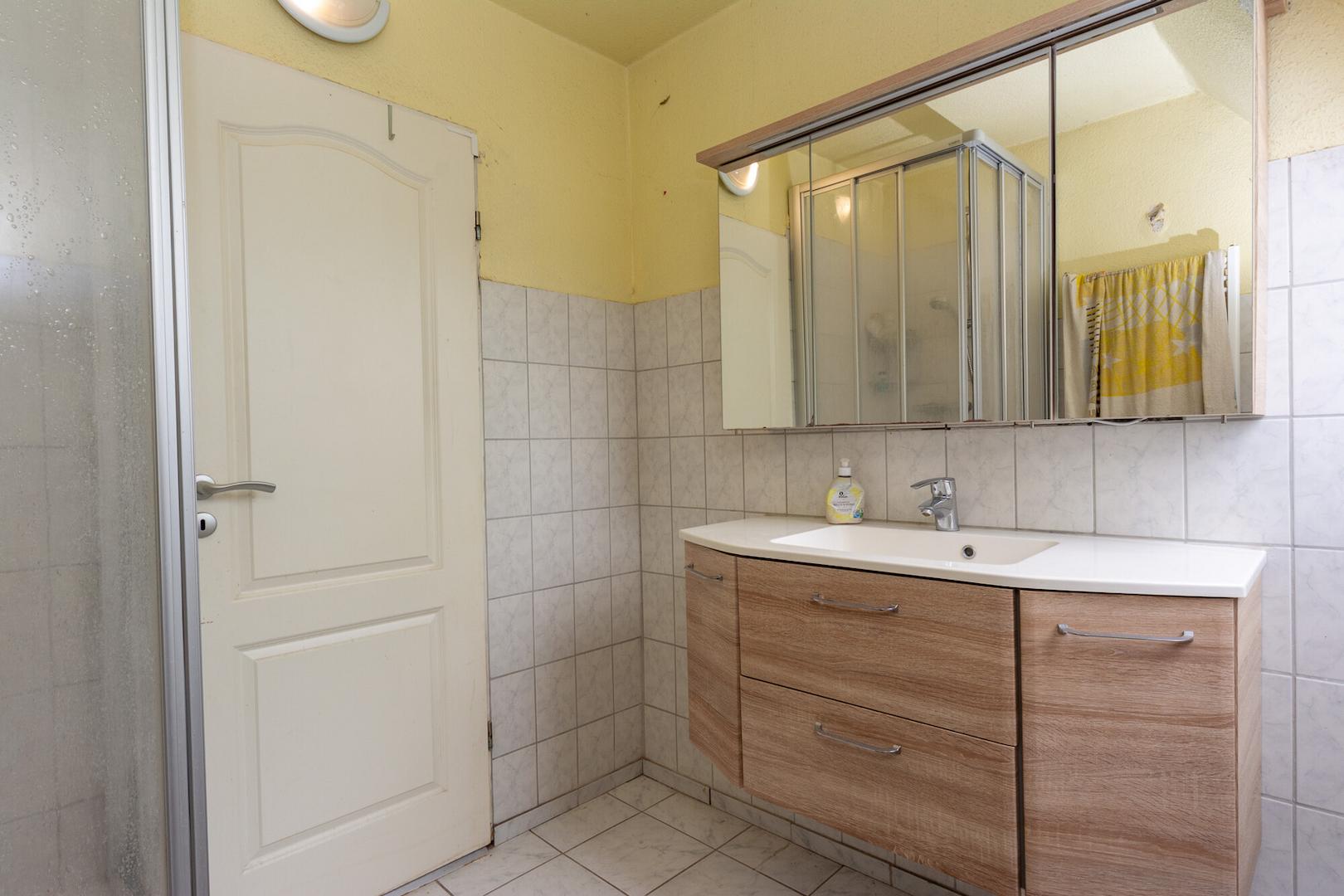 Badezimmer im Dachgeschoss