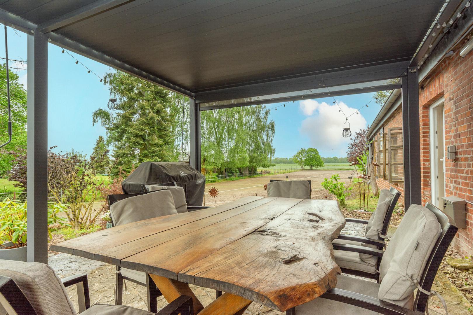 Überdachte Terrasse