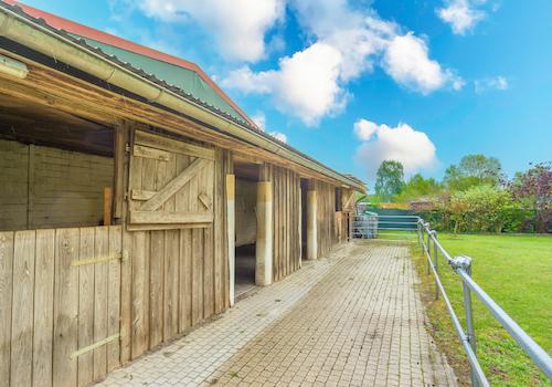 Stallungen Außenansicht