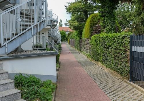     Zuwegung zur Wohnung