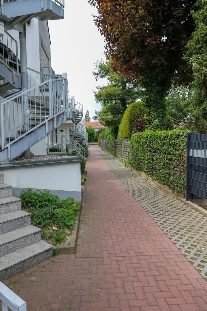    Zuwegung zur Wohnung