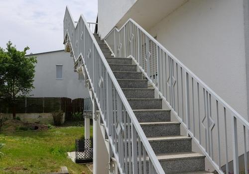     Eigener Treppenaufgang_1