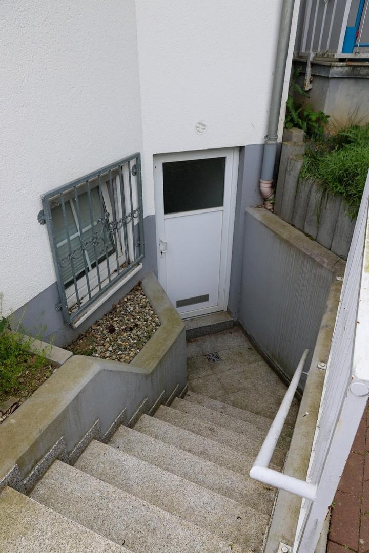     Treppenabgang zum Keller