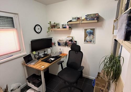 Büro EG