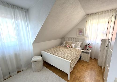 Kinder-/Jugendzimmer