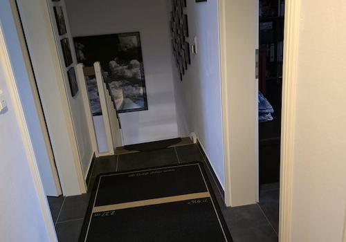Flur OG, Richtung Treppe