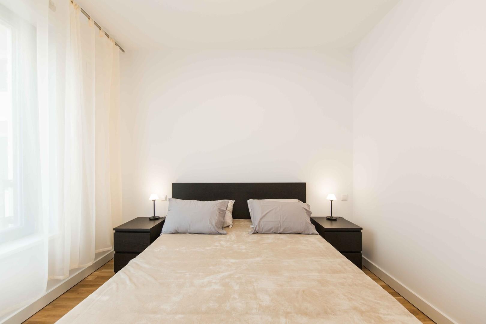 Schlafzimmer 1