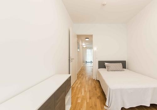 Schlafzimmer 2