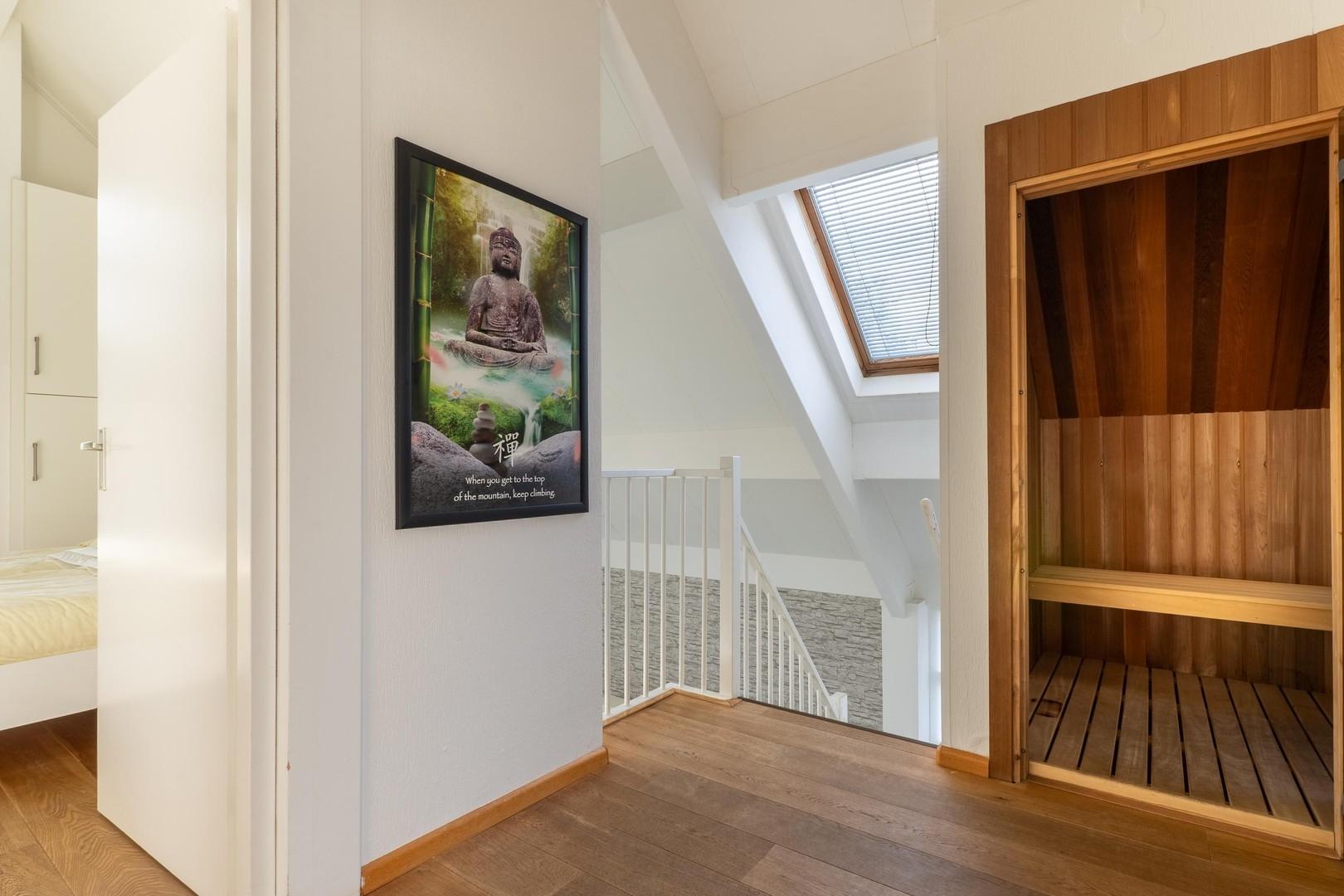 Zugang zur Sauna oben