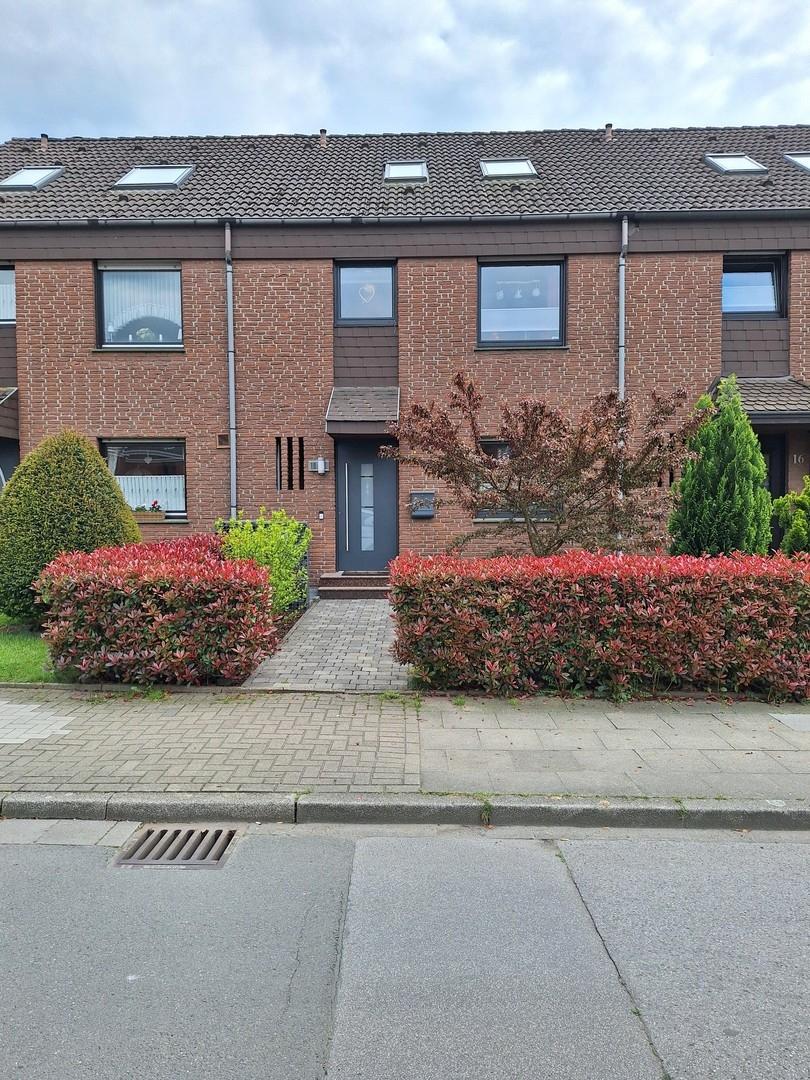 Vordere Hausansicht