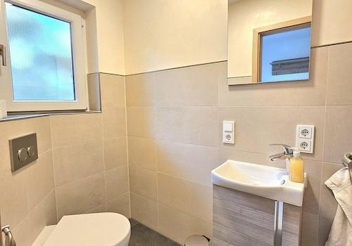 Gästetoilette OG