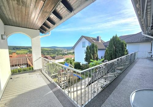 Großer Haupt-Balkon