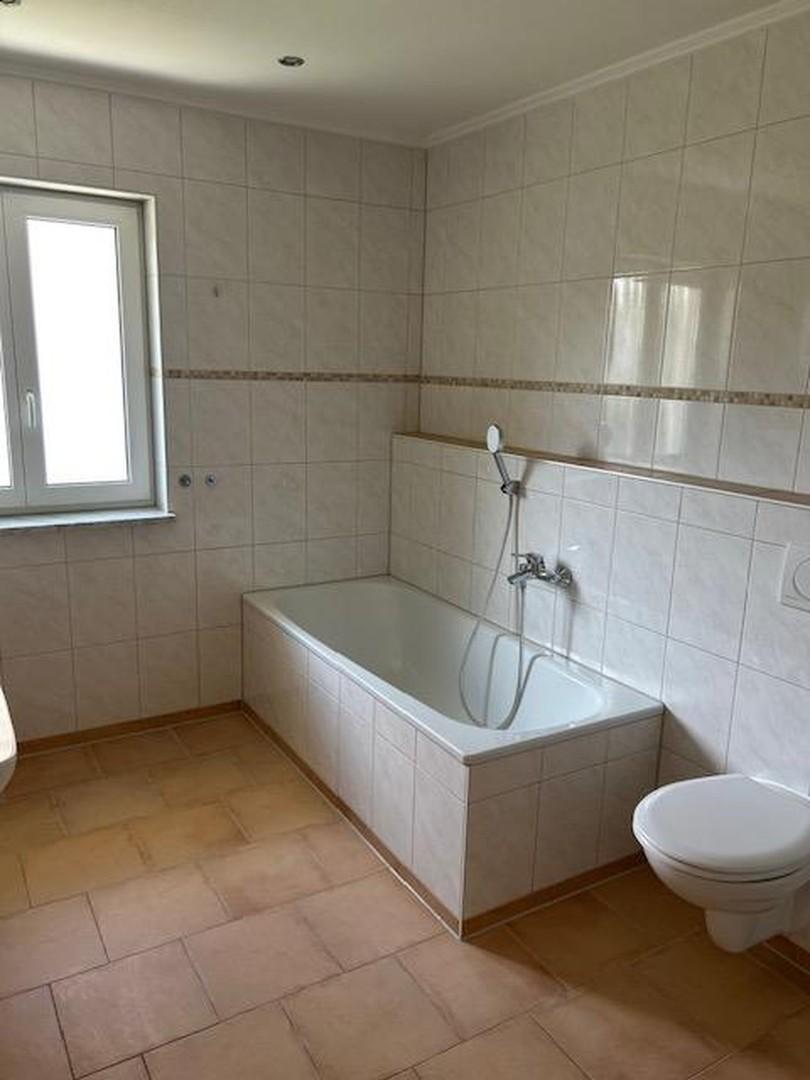 Bad 2  Wanne/WC