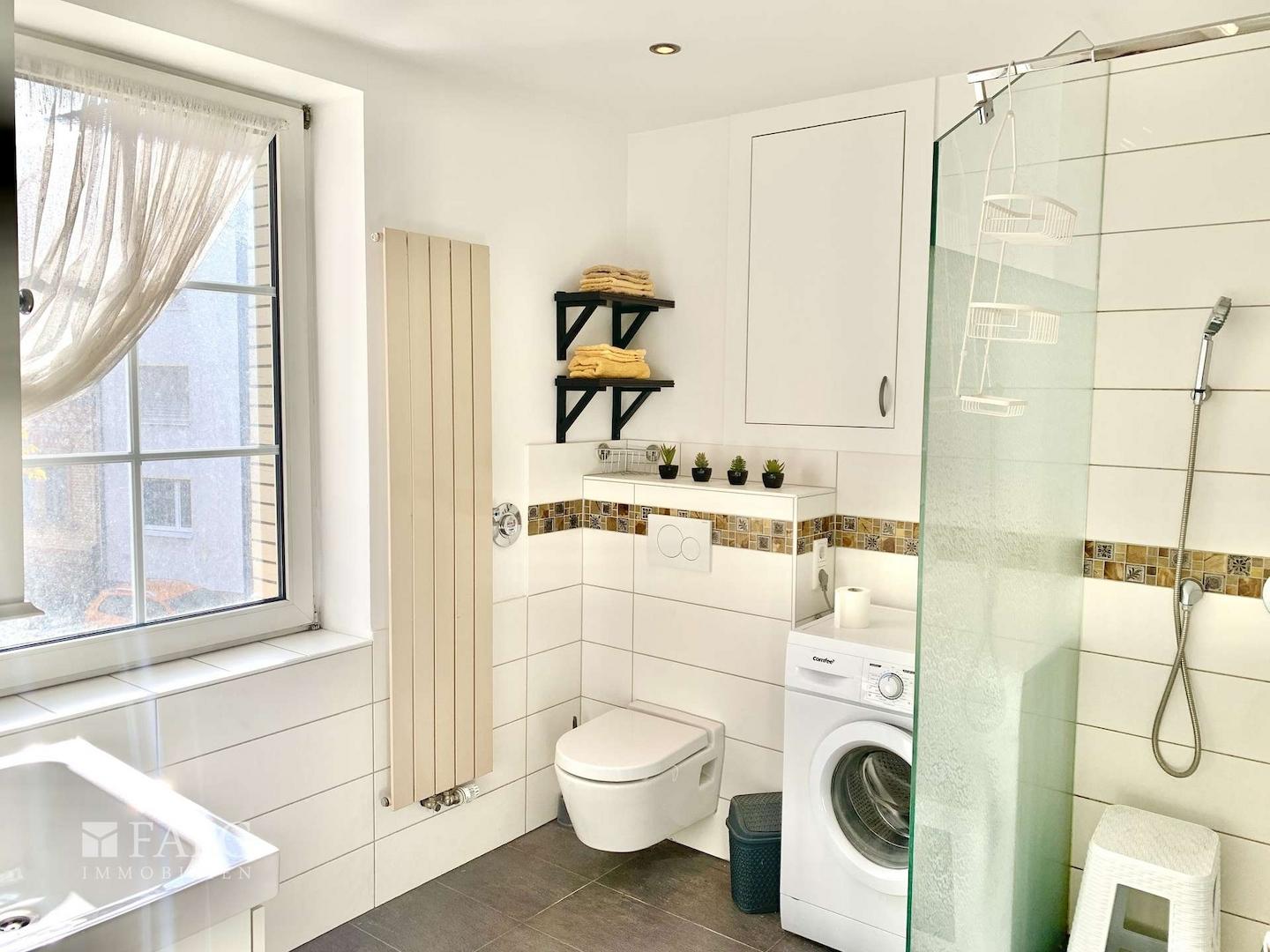 Badezimmer 1. OG.
