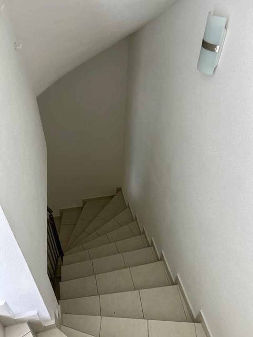Treppe UG.