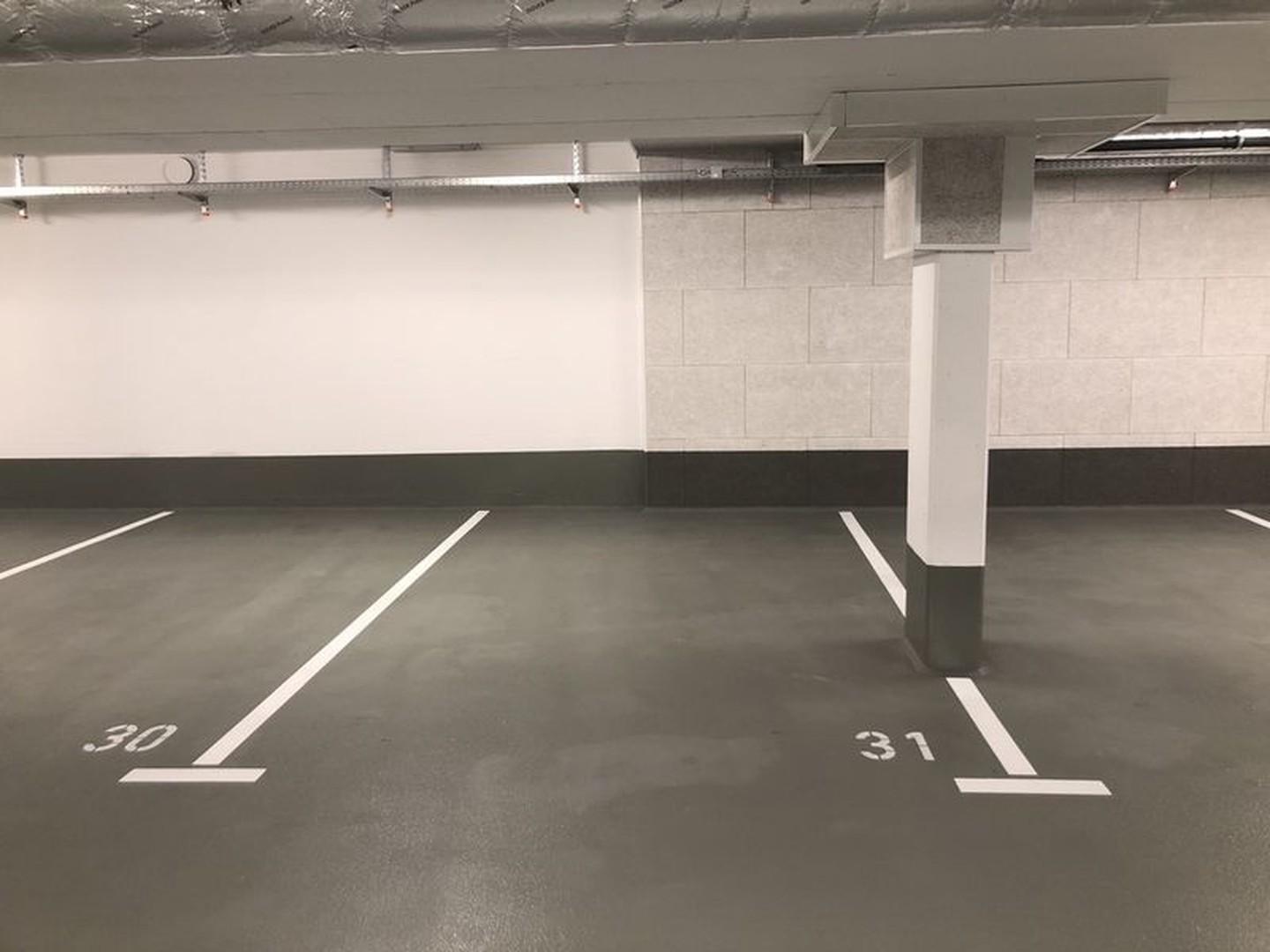 Tiefgaragenstellplatz