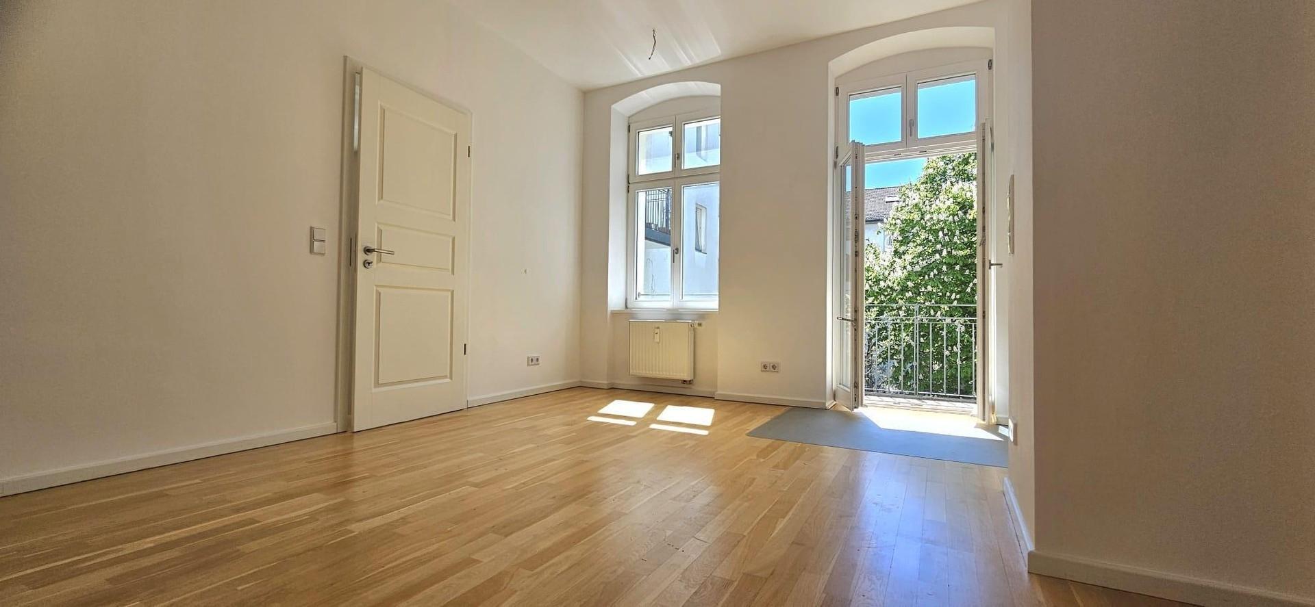 Wohnzimmer Bild 1