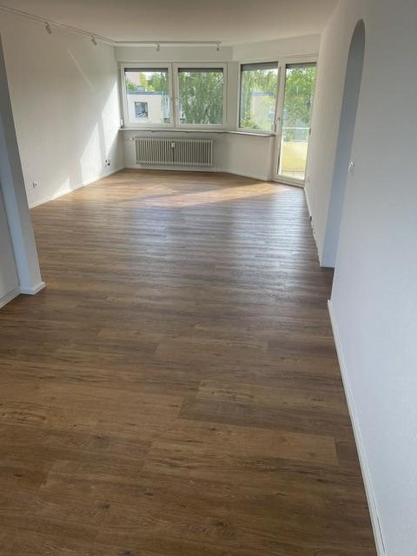 Esszimmer mit Blick Wohnzimmer