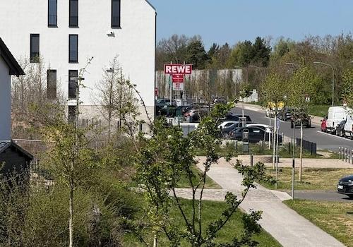 Einkaufsladen fußläufig 