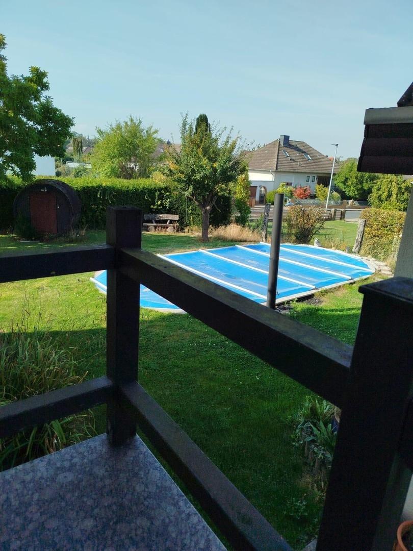 Garten mit Pool