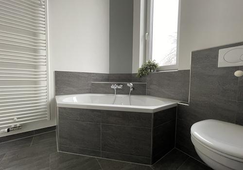 Eckbadewanne