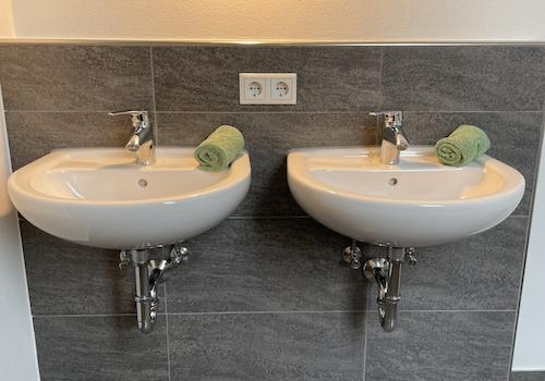 Bad mit 2 Waschbecken