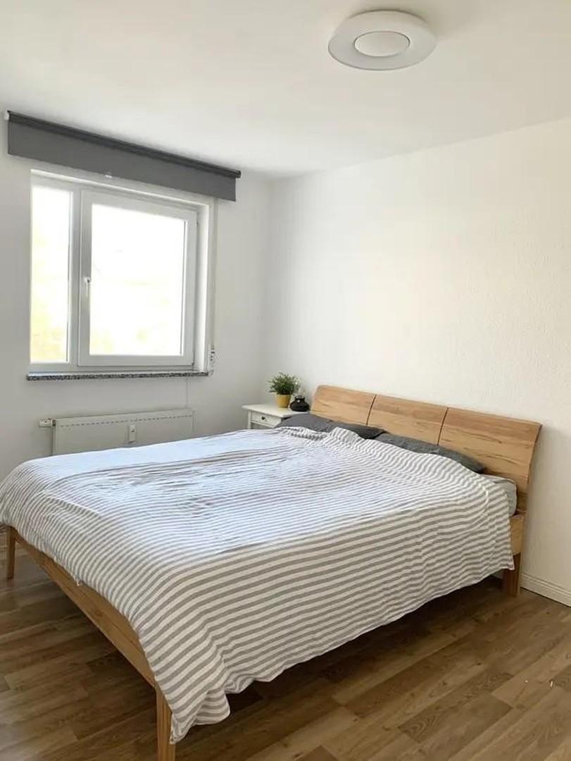 Schlafzimmer 01