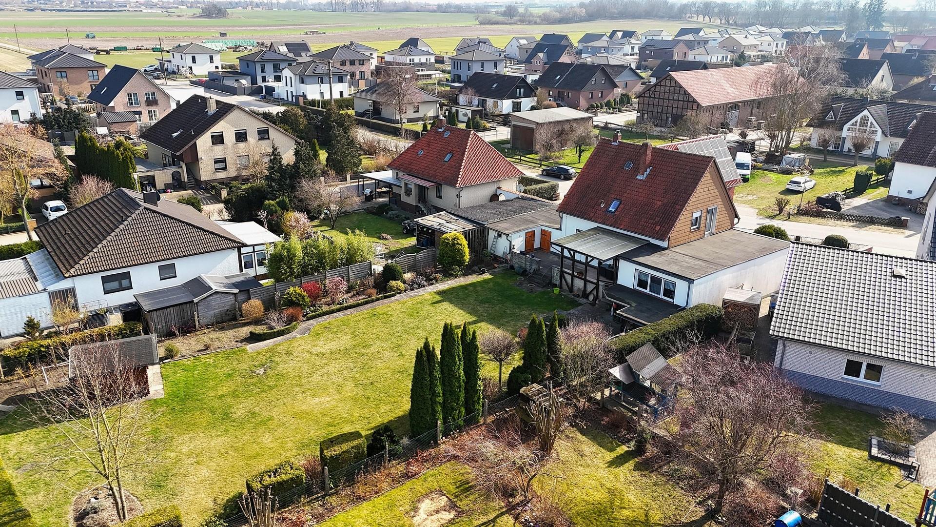 Garten + Außenansicht