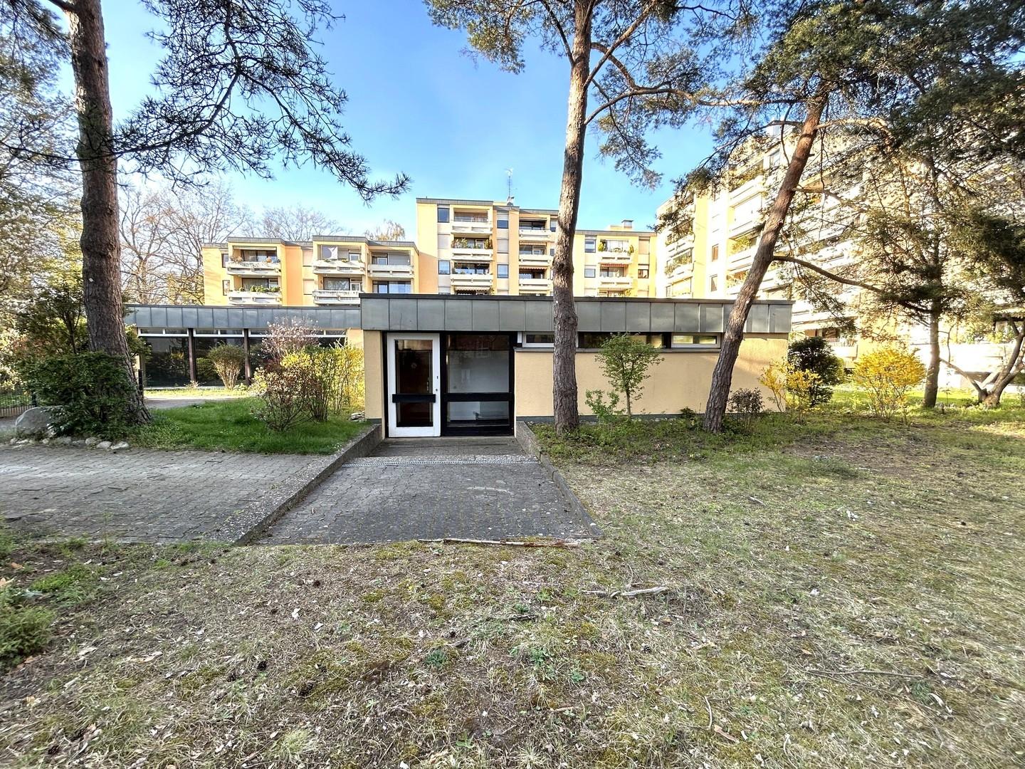 Schwimmhalle_Eingang