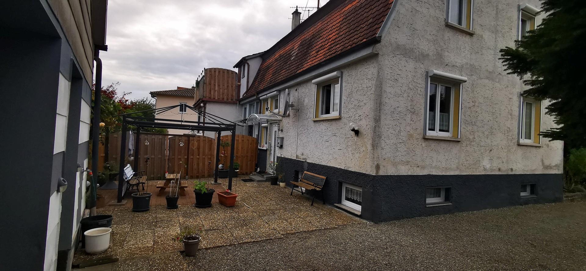 Vorderhaus inkl. Terrasse