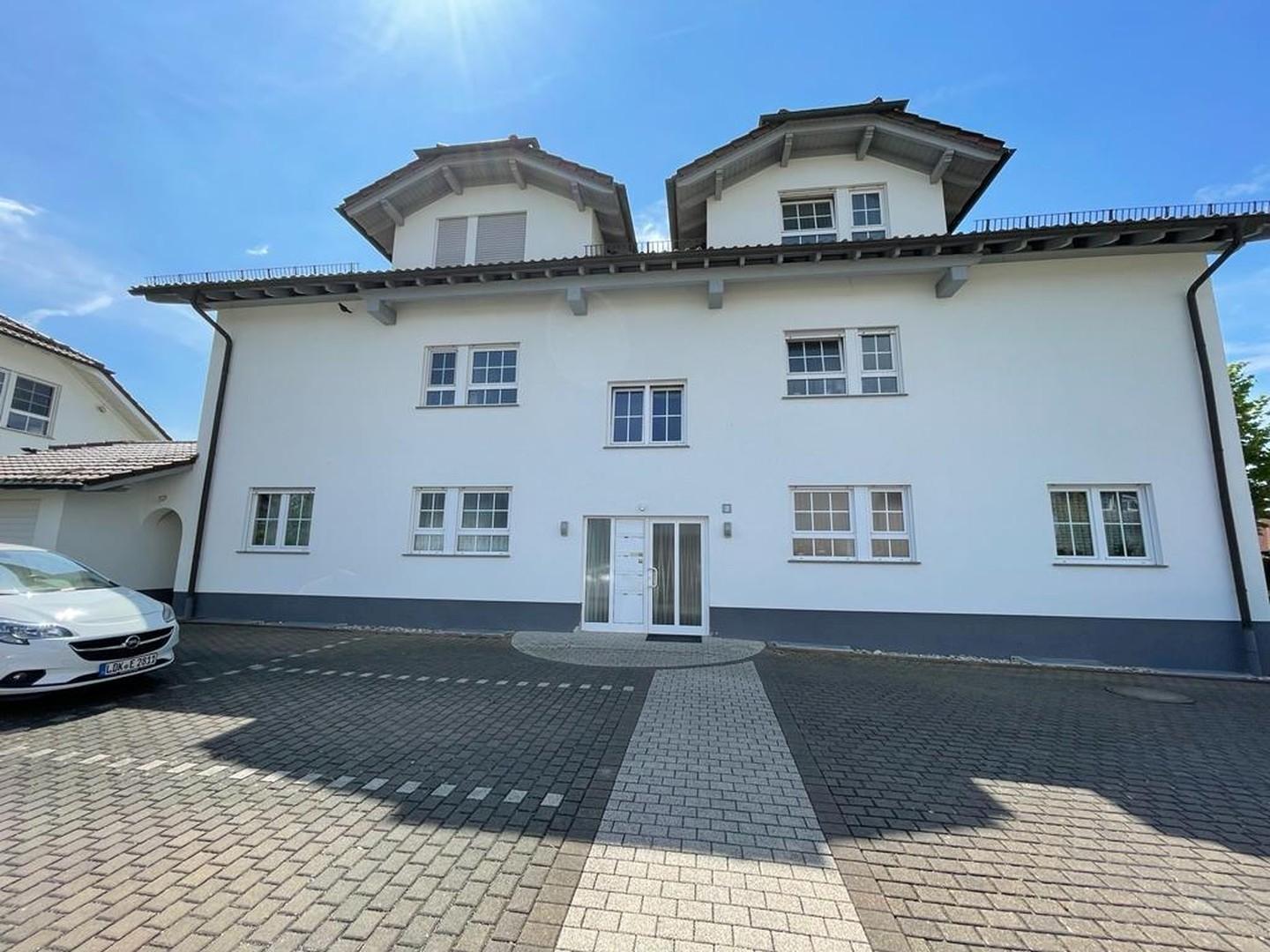 Haus Strassenansicht