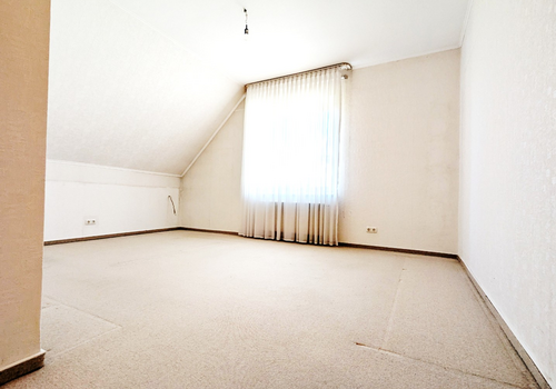 OG Schlafzimmer 1