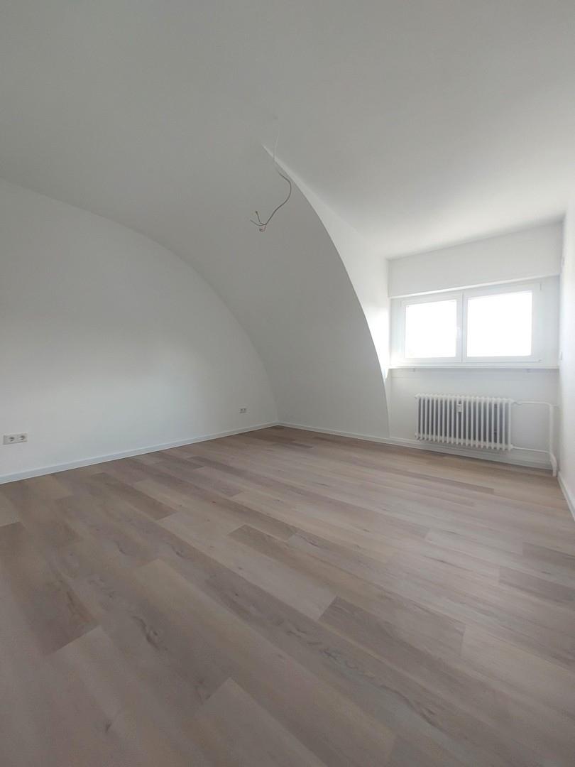 Schlafzimmer  (Süd/Ost)